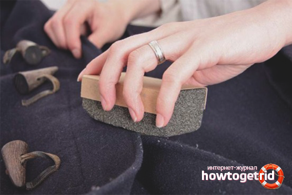 How to clean a cashmere coat