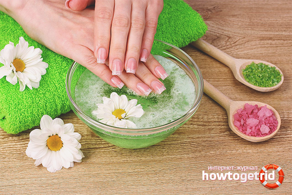 Baths for strengthening nails