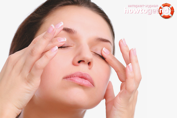 Eyelid massage
