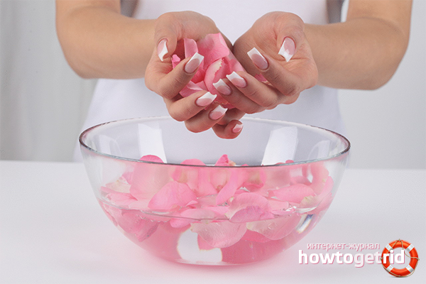 Baths for restoration of nails after building