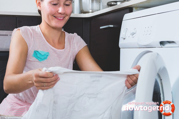 How to whiten a white blouse