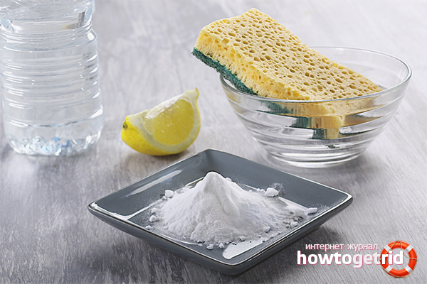 Baking soda from lipstick stains