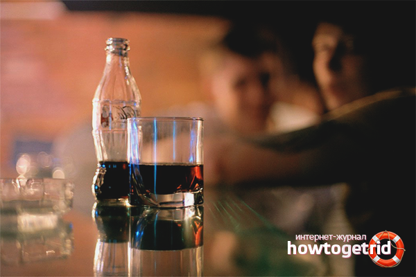 The combination of cognac with cola