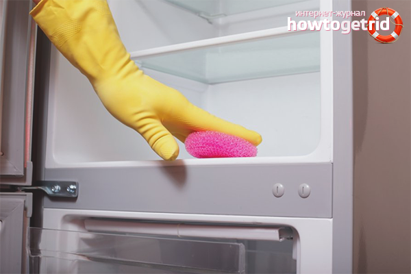 The final stage of defrosting the refrigerator