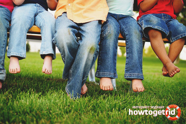 How to clean a grass stain