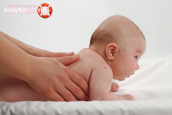 How to teach a child to keep his head lying on his stomach