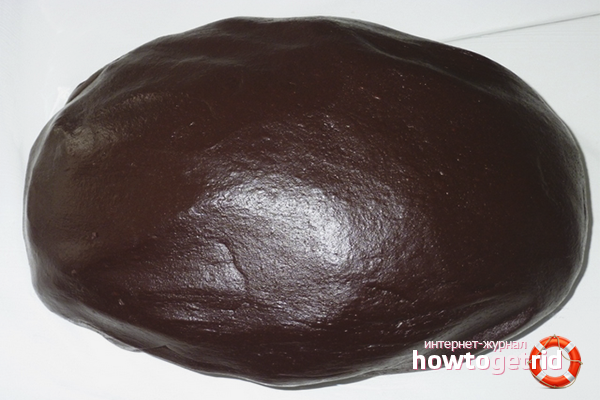 Chocolate mastic for cake