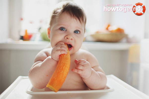 How to teach a child to eat solid foods