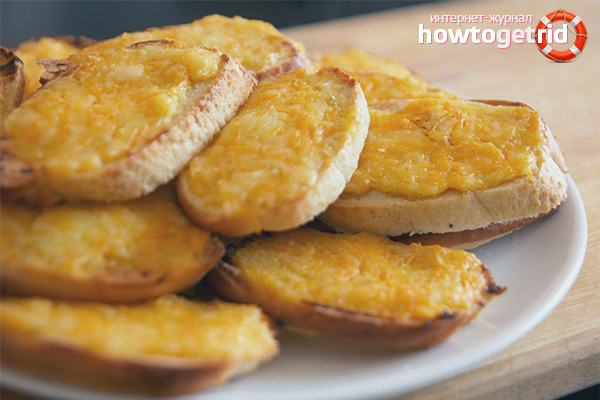 Croutons with cheese