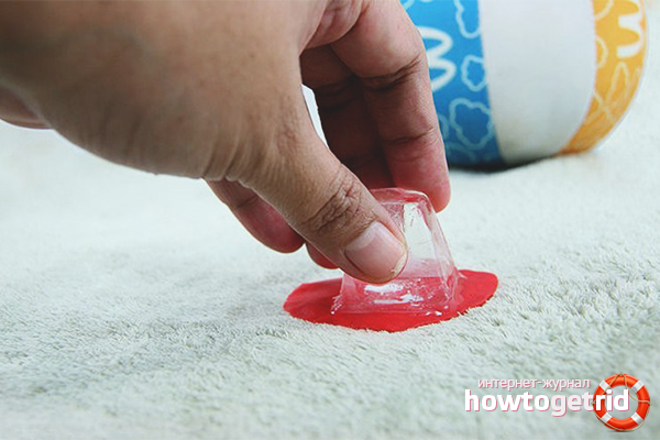 How to remove clay from a carpet