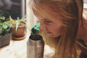 How to remove smell from a thermos
