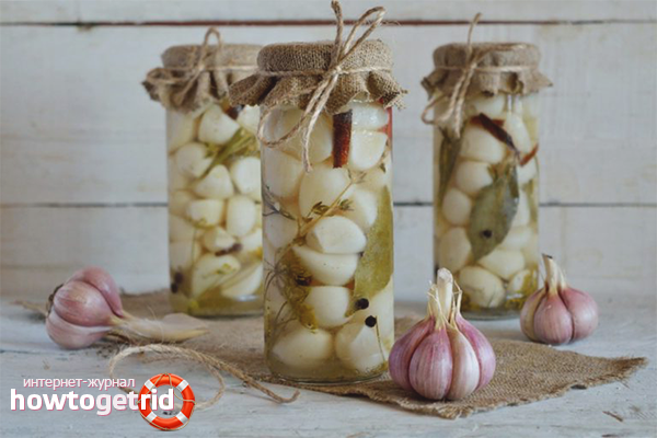 Pickled garlic without sterilization