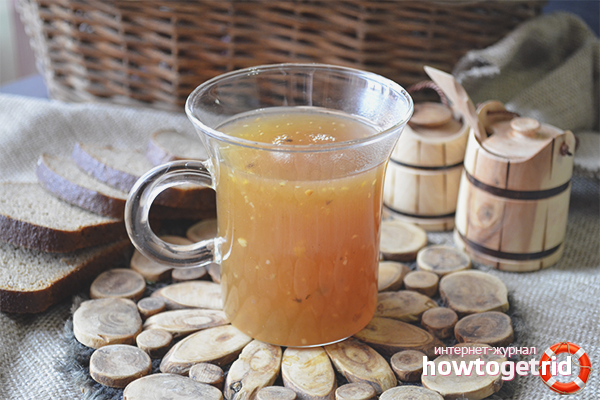 Traditional jelly with bread