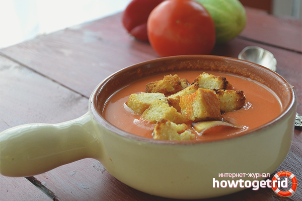 Gazpacho with croutons
