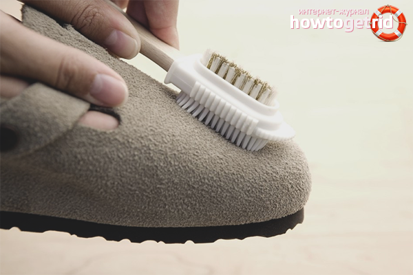 How to clean suede shoes