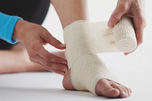 How to treat leg sprain