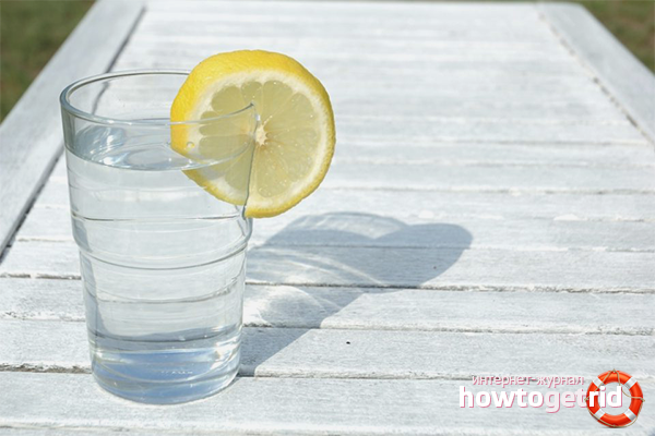 Harmful water with lemon