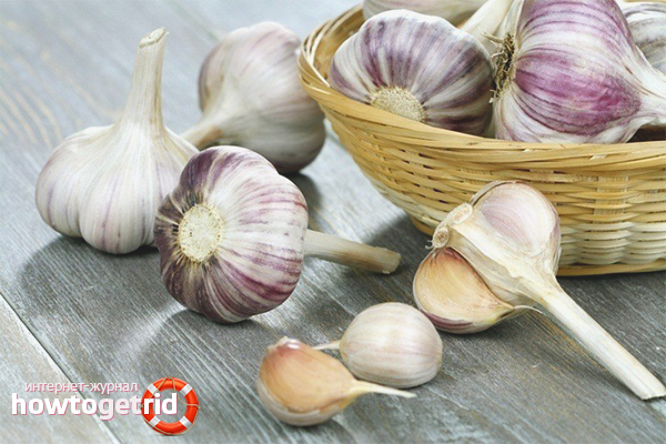 The benefits and harms of garlic
