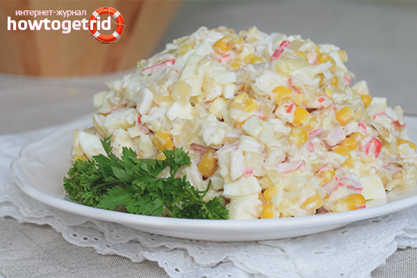 Chicken and cheese crab salad