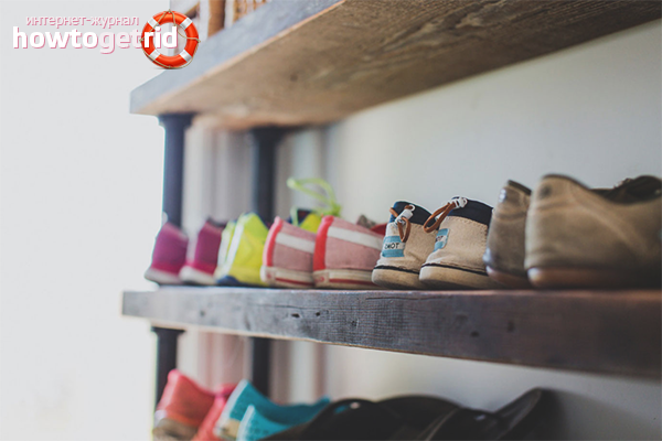 Storage of seasonal shoes