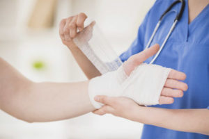 First aid for a burn with boiling water