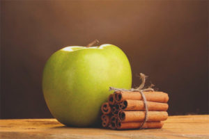 Apples and cinnamon to cleanse the body
