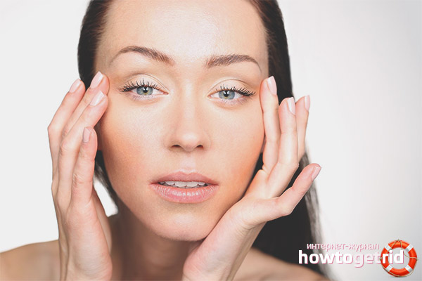 Puffiness of the face in women