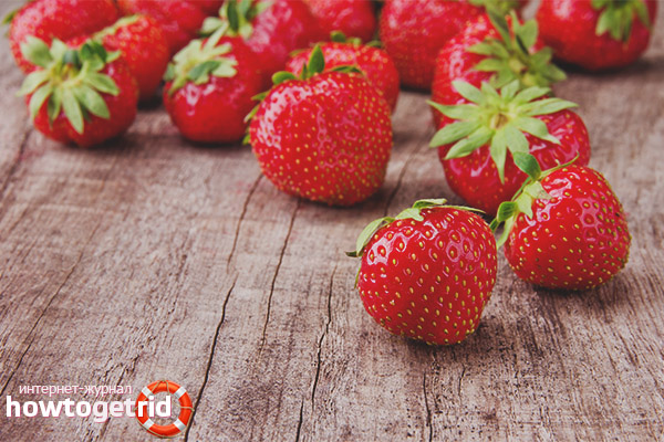 Strawberry contraindications for face