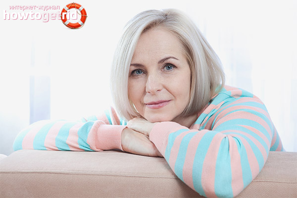 Symptoms of menopause in women at 40