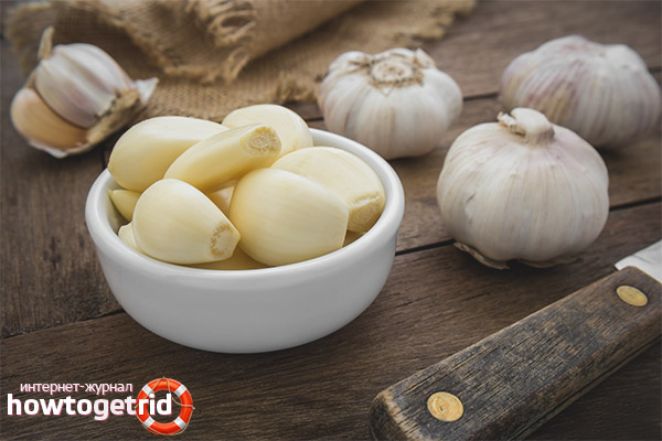 How to Peel Garlic Quickly