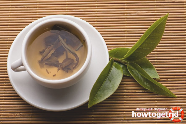 Bay leaf infusion for hair